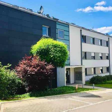 Appartement Entire With Indoor Parking Strassen